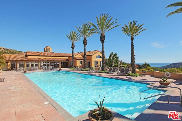 16814 Calle Bellevista, Pacific Palisades CA: https://media.crmls.org/mediaz/706a8db1-e08f-467c-903f-c2e699f0eaeb.jpg