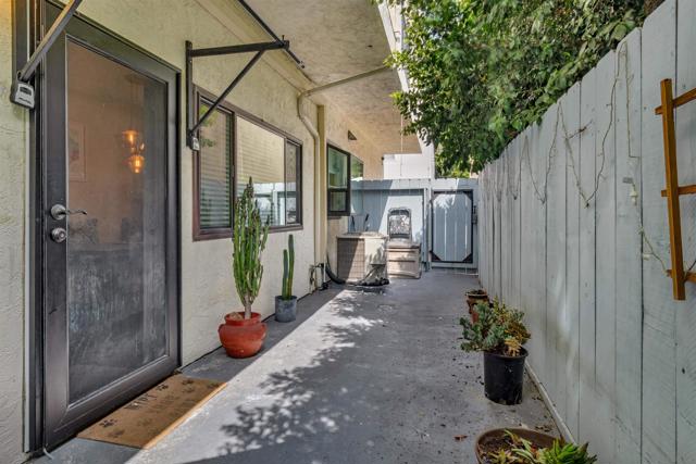 4673 Alabama St, San Diego CA: https://media.crmls.org/mediaz/706b3164-4eae-4e05-848a-3cc059b48ca5.jpg