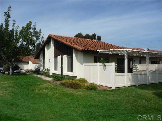 Detail Gallery Image 2 of 14 For 331 Volney Ln, Encinitas,  CA 92024 - 2 Beds | 2 Baths
