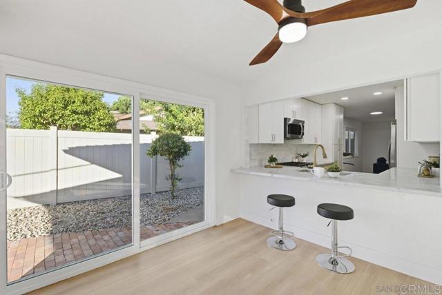 Detail Gallery Image 22 of 37 For 12209 Casero Pl, San Diego,  CA 92128 - 2 Beds | 2 Baths