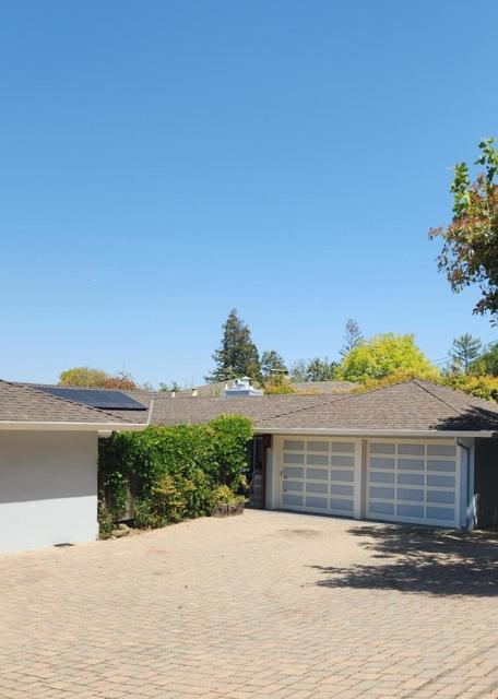 287 Portola Road, Portola Valley CA: https://media.crmls.org/mediaz/706dc4a2-c472-428e-8392-9d93c449b063.jpg