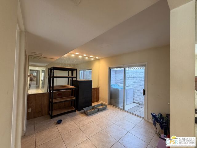 1163 N Calle Marcus, Palm Springs, CA 92262