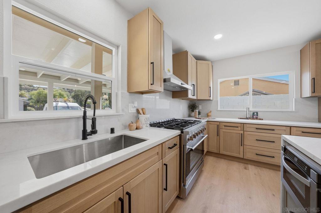 14212 Tobiasson Rd - photo 7