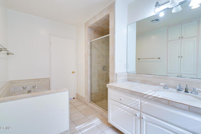 Detail Gallery Image 15 of 26 For 1360 Blackstone Rd, San Marino,  CA 91108 - 3 Beds | 2/1 Baths