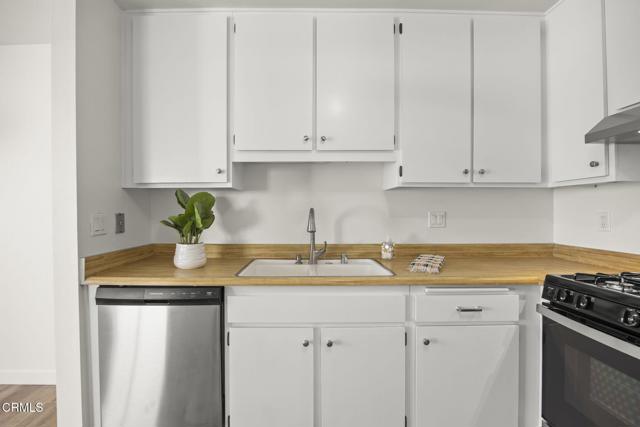 Detail Gallery Image 14 of 34 For 1466 San Simeon Ct #4,  Ventura,  CA 93003 - 2 Beds | 1/1 Baths