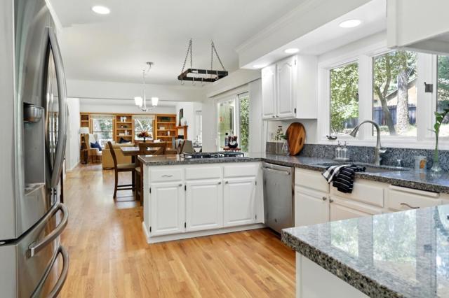 20 Grainger Lane, Santa Cruz CA: https://media.crmls.org/mediaz/7070f4d5-31e2-48e2-af61-9ec2a16f0cbb.jpg