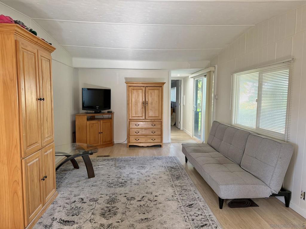 6460 Convoy Ct - photo 5