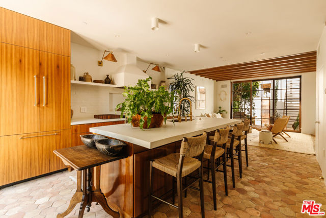 751 Ozone Street photo 3