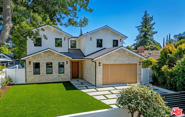 22616 Hatteras Street, Woodland Hills CA: https://media.crmls.org/mediaz/707398ee-8ff1-400e-bffc-5671dd321d71.jpg