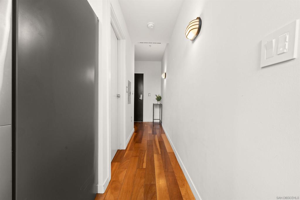 889 Date Street - photo 12