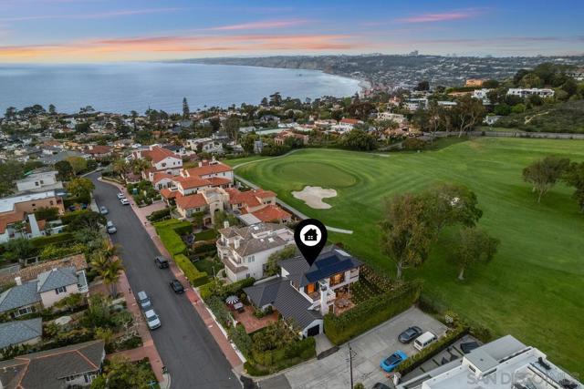 7505 Pepita Way, La Jolla CA: https://media.crmls.org/mediaz/70745cfd-6573-4a80-a9d9-a275535e631e.jpg