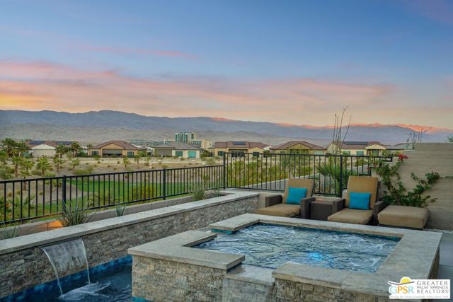 101 Zinfandel, Rancho Mirage CA: https://media.crmls.org/mediaz/707521b5-5d1b-4a58-9e42-a692b81b8f52.jpg
