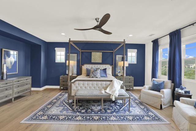 8366 The Landing Way, San Diego CA: https://media.crmls.org/mediaz/70772112-4def-47dc-9288-17ccab27cc56.jpg