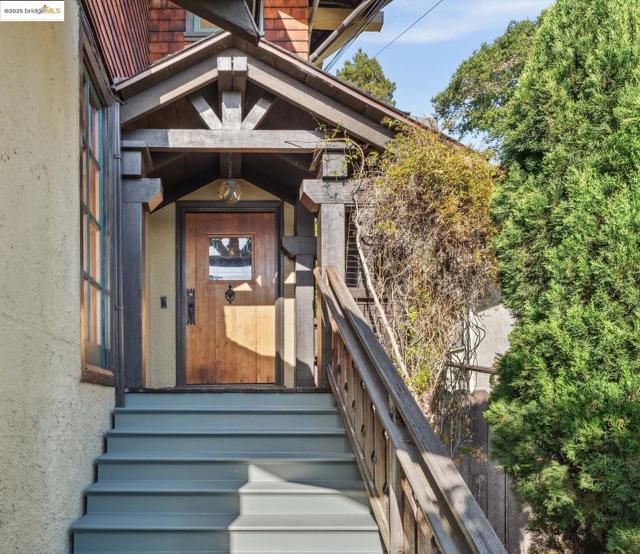 Image 3 of 59 For 1309 Arch St