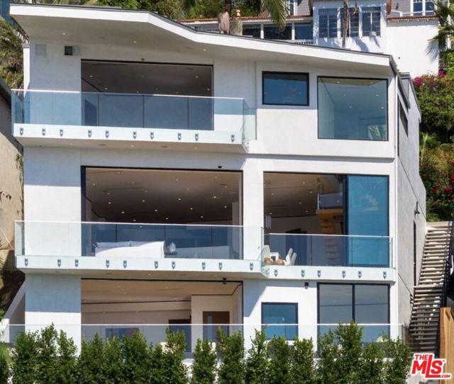 Drew Fenton | 17816 Porto Marina Way Pacific Palisades CA | MLS: 7418600