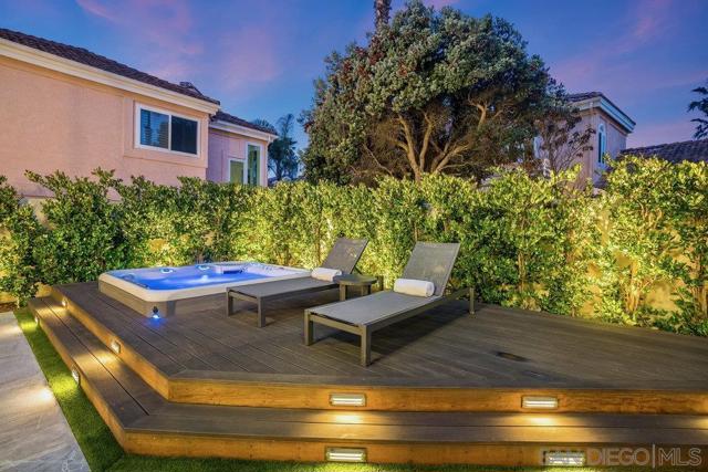 12 Mardi Gras Rd, Coronado CA: https://media.crmls.org/mediaz/7078f035-00b8-4d27-8e05-9569d416c7a4.jpg