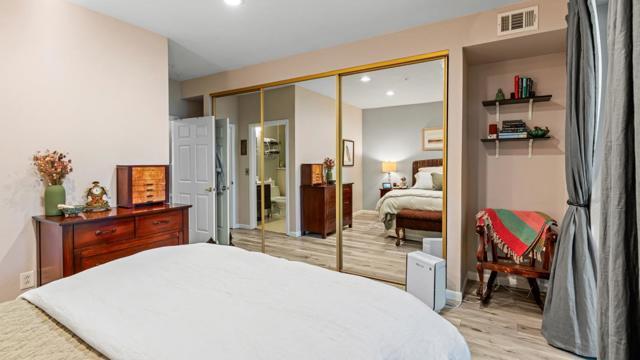 2600 Oak Road, Walnut Creek CA: https://media.crmls.org/mediaz/70792c62-f2f8-48b2-b419-26eecebfe89e.jpg