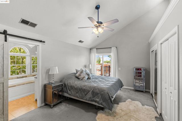 1600 Eden Plains Rd, Brentwood CA: https://media.crmls.org/mediaz/7079536b-bf97-421b-8a54-6e0734cc897f.jpg