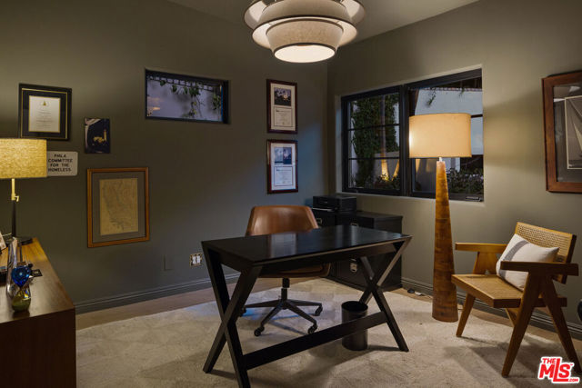 13439 Java Drive, Los Angeles CA: https://media.crmls.org/mediaz/707a65f9-a80e-4459-a9b9-0ab89d20b201.jpg