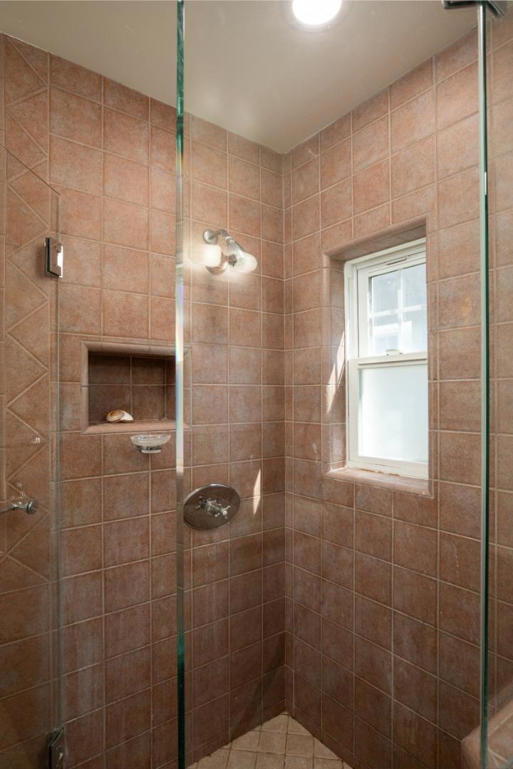 https://media.crmls.org/mediaz/707a6985-caa3-45e0-ab57-29d501a8e4bd.jpg?preset=X-Large
