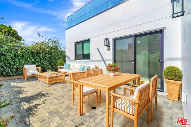 1921 Federal Avenue, Los Angeles CA: https://media.crmls.org/mediaz/707ace66-a824-49e9-9297-a7e6712e9736.jpg
