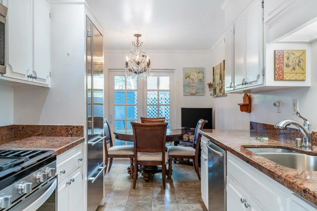 523 Maple Street, San Mateo CA: https://media.crmls.org/mediaz/707ad391-828b-4ac6-aa68-e72914d21671.jpg