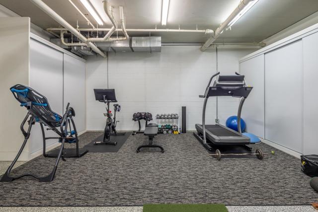 238 Date Ave, Carlsbad CA: https://media.crmls.org/mediaz/707bad61-cc1e-4e5d-8793-8b51837da0fc.jpg