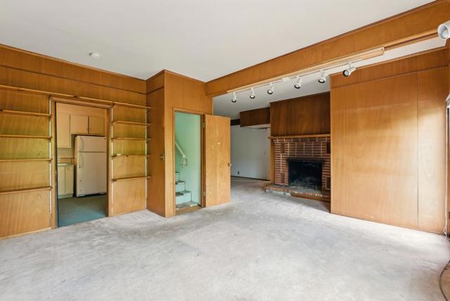 46 Hilltop Drive, San Carlos CA: https://media.crmls.org/mediaz/707be96d-0d83-46d9-98f1-735bb030e708.jpg
