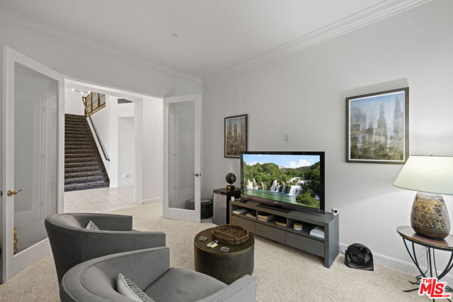 20162 W Cromwell Way, Porter Ranch CA: https://media.crmls.org/mediaz/707bebcc-08e5-42e4-b3ba-2f5a6a759d27.jpg