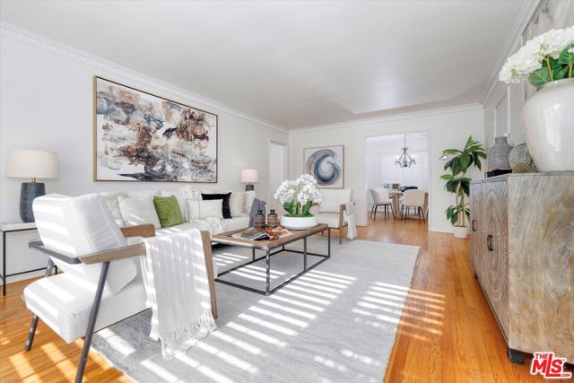 1275 North Harper Avenue, 4 photo 5