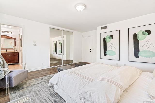 16117 Nordhoff St, North Hills CA: https://media.crmls.org/mediaz/707cf5ab-fb6c-4481-831d-e6bc1de4fbb5.jpg