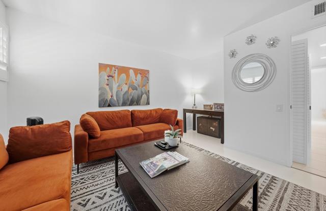 2440 S Linden Way #B, Palm Springs, CA 92264