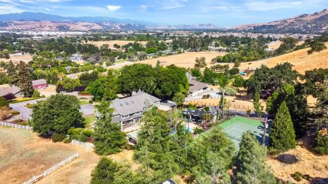 2295 Mcdonald Lane, Morgan Hill CA: https://media.crmls.org/mediaz/707eace3-99fc-4c50-8765-b1410cb035e5.jpg