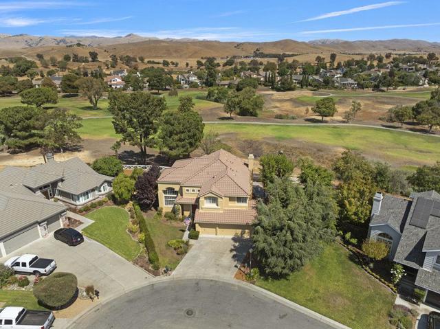 310 Bonnie Lane, Hollister CA: https://media.crmls.org/mediaz/707ee113-cf97-442a-86f9-08e1db14b1c6.jpg
