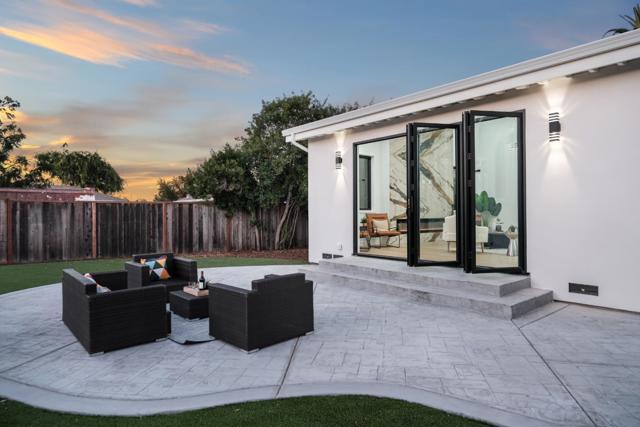 239 Eureka Court, Sunnyvale CA: https://media.crmls.org/mediaz/707f2dcf-4897-49db-9cb8-a45432899121.jpg
