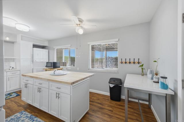 Detail Gallery Image 8 of 23 For 28546 Murrieta, Menifee,  CA 92586 - 2 Beds | 1 Baths