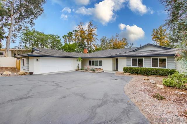 16820 Orchard Bend Rd, Poway CA: https://media.crmls.org/mediaz/707f6bc7-2cff-4337-ad2e-8f373eba0767.jpg