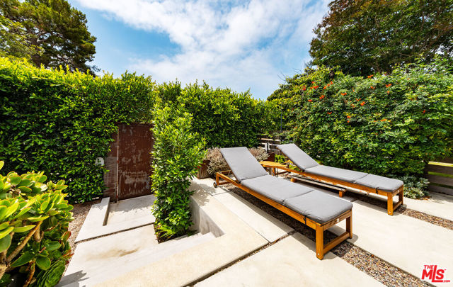 4066 Alla Road, Los Angeles CA: https://media.crmls.org/mediaz/707fdfb2-cdd4-4ce8-80ae-5198b9c9b8a4.jpg