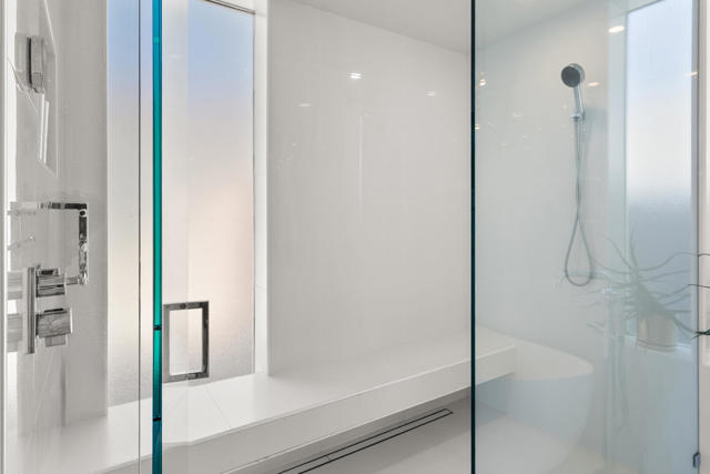 1069 Azure Court, Palm Springs CA: https://media.crmls.org/mediaz/708005ac-d937-4e3c-90dc-aa41d6c2d9cd.jpg