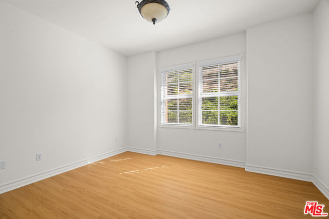 1772 Tamarack Street, Westlake Village CA: https://media.crmls.org/mediaz/70800fb5-4b6a-46f5-966b-238a800396c8.jpg
