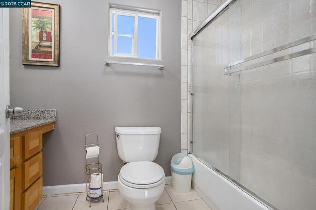 Image 22 of 29 For 312 Barrett Ave