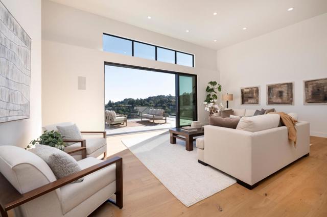 45 Calaveras Court, Hillsborough CA: https://media.crmls.org/mediaz/7080b47d-96ea-4658-a764-51a50467f381.jpg