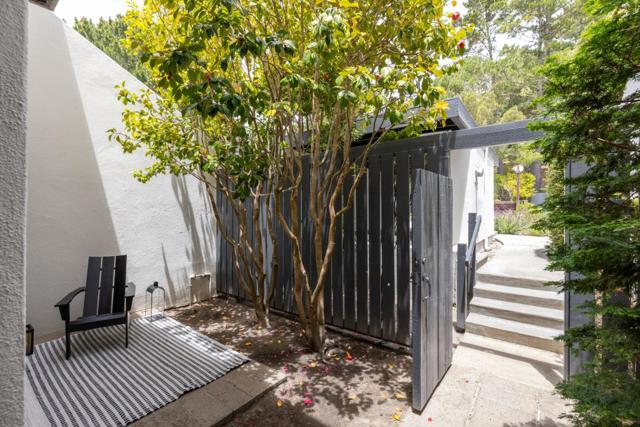 3600 High Meadow Drive, Carmel CA: https://media.crmls.org/mediaz/708303f5-8545-4477-8837-4434d55bfcf7.jpg