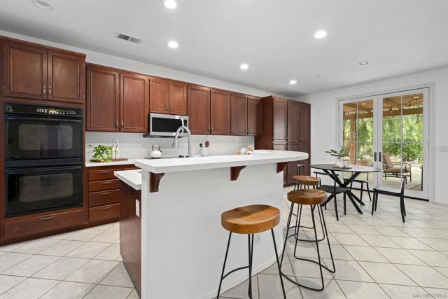 23527 Green Glen Road, Ramona CA: https://media.crmls.org/mediaz/70838397-9853-4f9a-8fd6-c0efd51f9d73.jpg