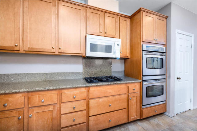 Image 17 of 43 For 34280 Lupine Court