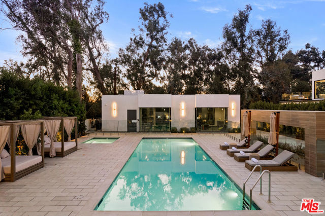 Drew Fenton | 505 S Barrington Avenue Los Angeles CA | MLS: 7082117