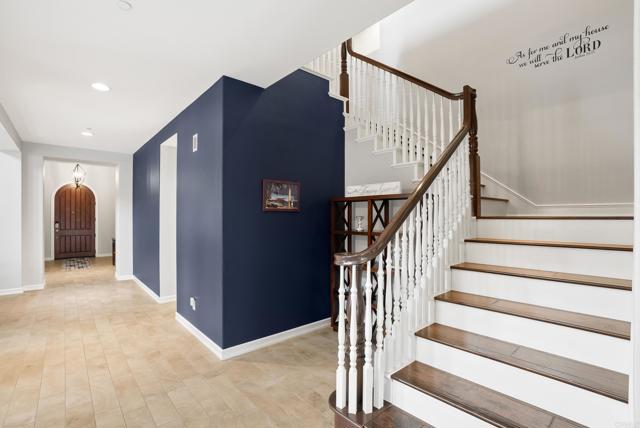 1017 Scarlet Way, Encinitas CA: https://media.crmls.org/mediaz/7085b304-7195-40c5-9f0a-3e81e47042dd.jpg