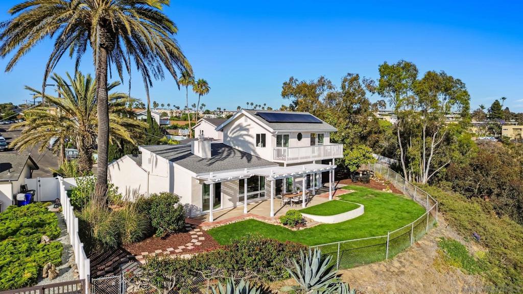 MLS #250031602SD img 4