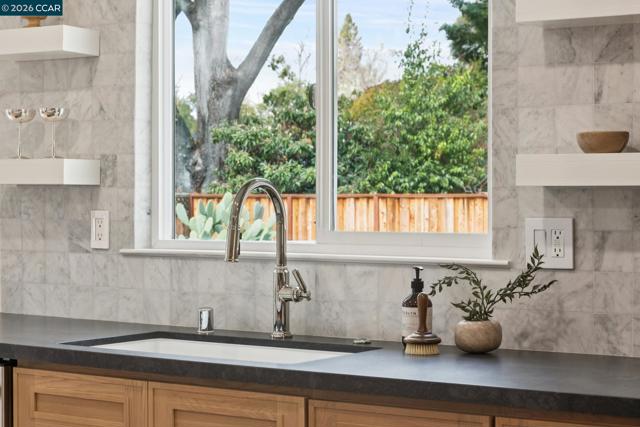 Image 13 of 60 For 3085 Avellano Drive