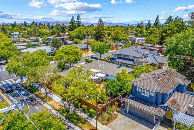 3160 Waverley Street, Palo Alto CA: https://media.crmls.org/mediaz/7086aba7-200c-4cbb-85e6-940fd52219e8.jpg